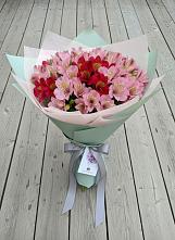 Букет цветов из:  Альстромерии в Правокубанском
