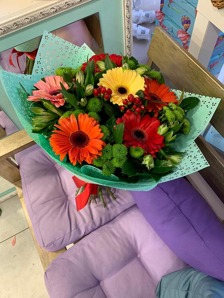 Букет цветов из: Герберы, Хризантемы и Альстромерии в Правокубанском