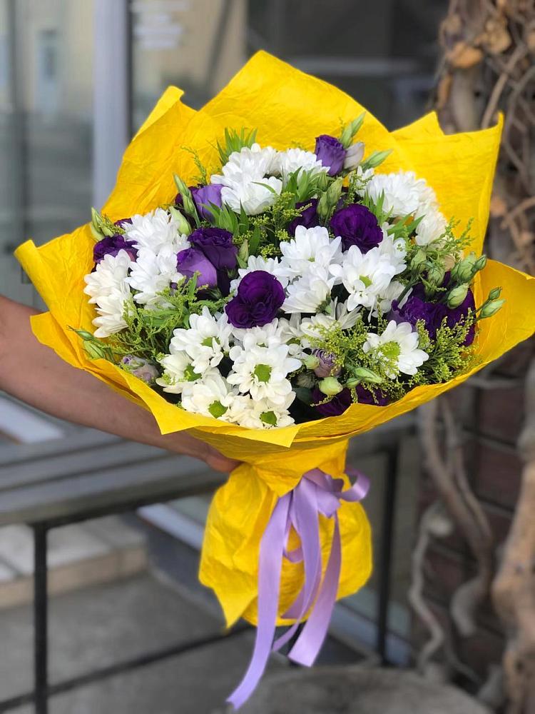 Букет цветов из: Ирисы, Хризантемы и Ромашки в Правокубанском
