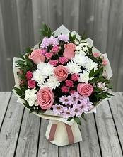 Букет цветов из:  Альстромерии, Гвоздики, Розы и Хризантемы в Правокубанском