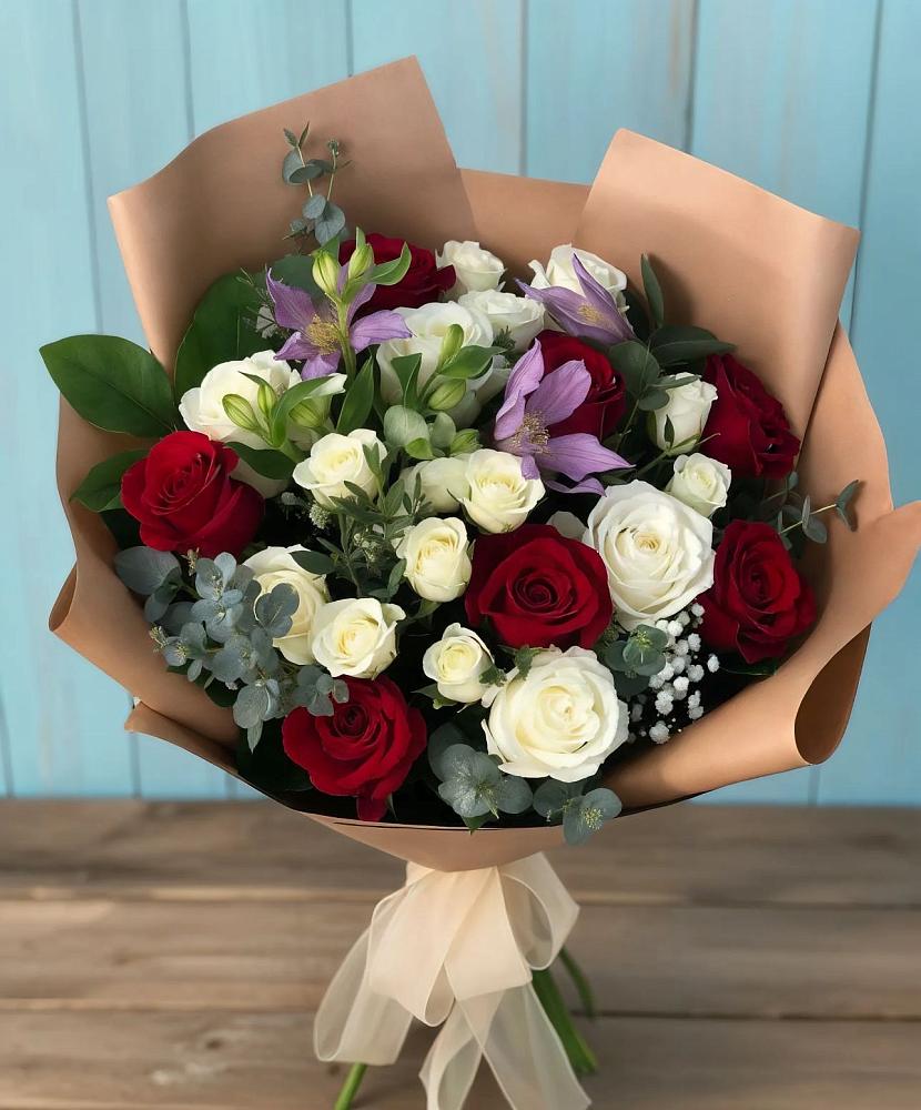 Букет цветов из: Розы и Альстромерии в Правокубанском