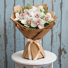 Букет цветов из:  Орхидеи и Розы в Правокубанском