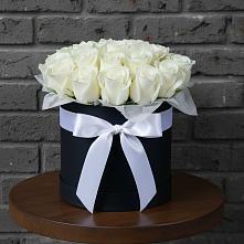 Цветочная композиция из Розы в шляпной коробке в Правокубанском